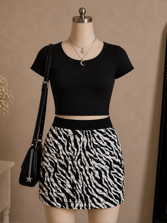 L8teR Dresses & Skirts - L8teR zebra print mini skirt black white ruched textured size M Y2K going out